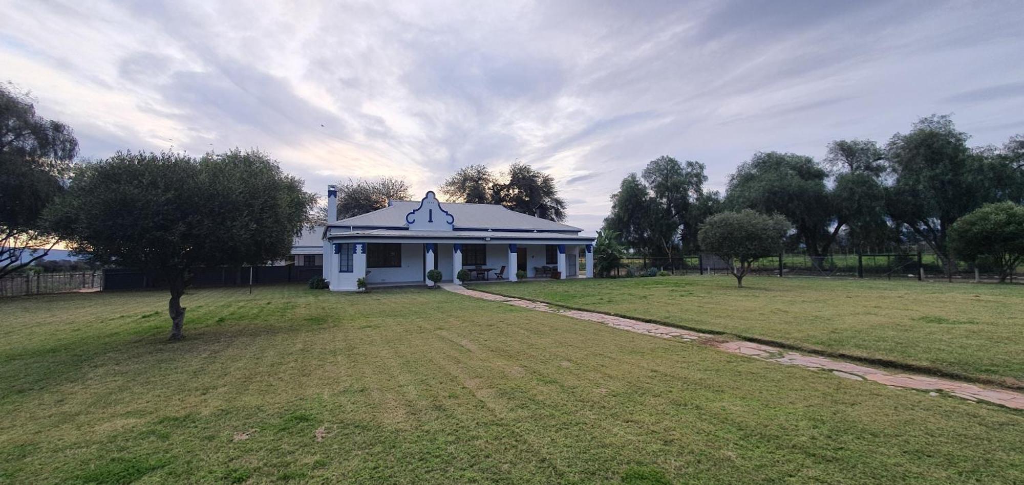 Karoo Leeu Self Catering Villa Oudtshoorn Bagian luar foto