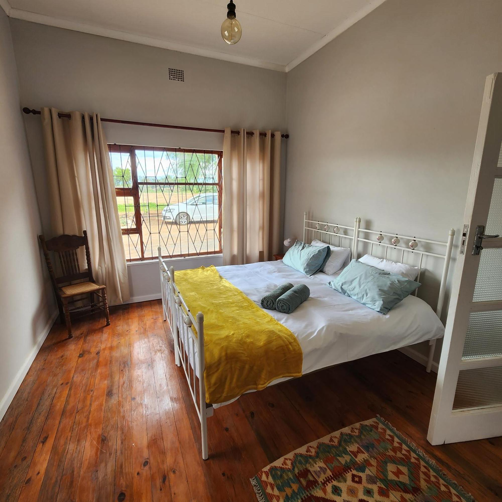 Karoo Leeu Self Catering Villa Oudtshoorn Bagian luar foto